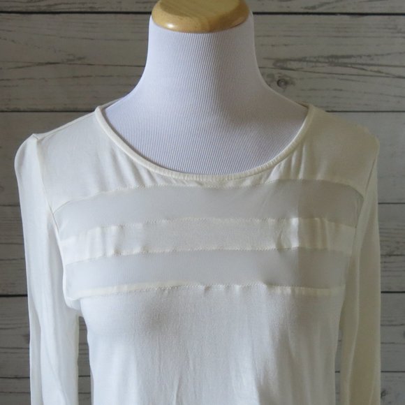 Ann Taylor Factory Beige Mesh Long Sleeve Top Blouse - Size Medium - Picture 3 of 6